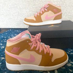 Air Jordan 1 Mid WB GG